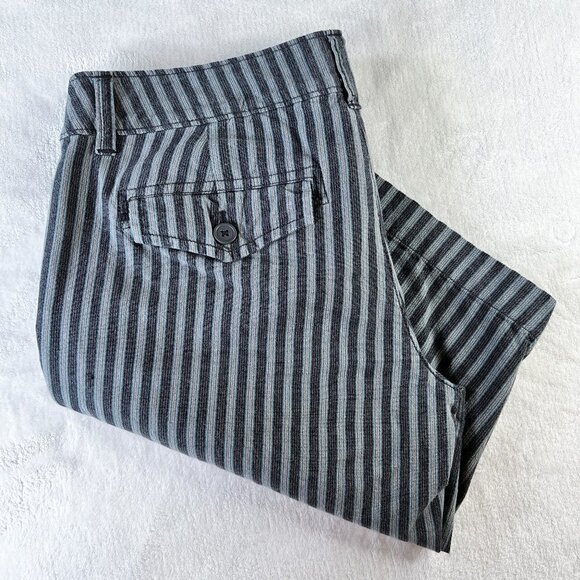 Women's Lilu Brand Bermuda Shorts | Gray Striped | Size 5 | 100% Cotton - Picture 4 of 13